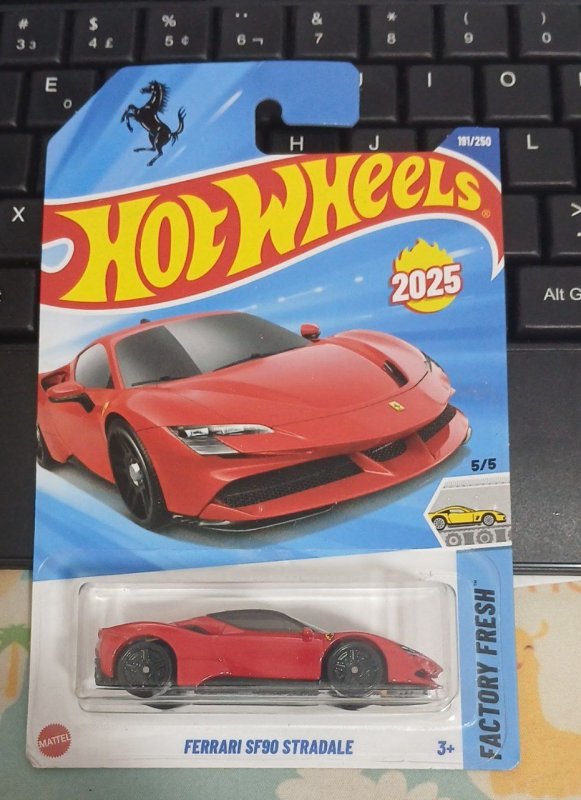 FERRARI SF90 STRADALE